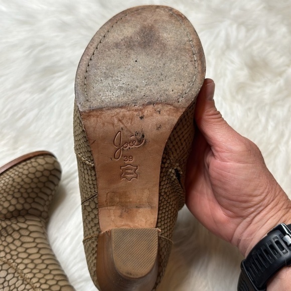 Joie Grey Snakeskin Heeled Ankle Boot size EUR size 39 US size 9 - Picture 6 of 9